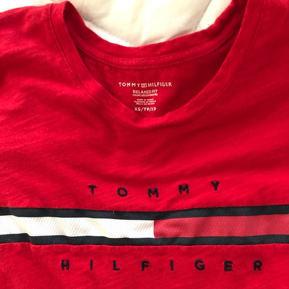Tommy Hilfiger Women’s Big Logo Line T-shirt - Picture 4 of 7